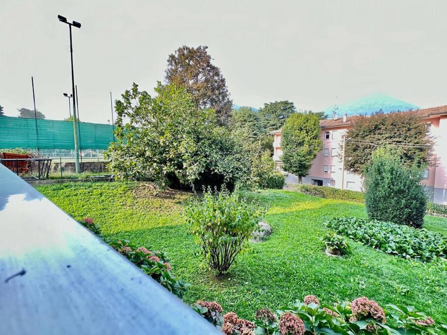 Low Cost Holiday An Business House And Free Park By Revenue House 코모 외부 사진